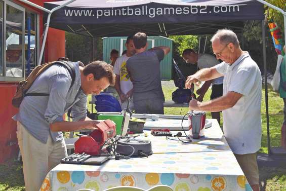 Le Repair Café des Colibris s’est installé à Robinson