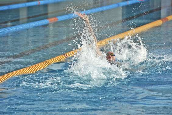 Les nageurs se lancent à la poursuite des France