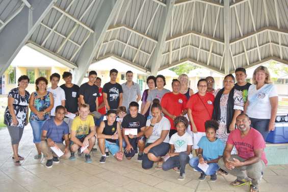 L’APE salue la brillante réussite des élèves au brevet