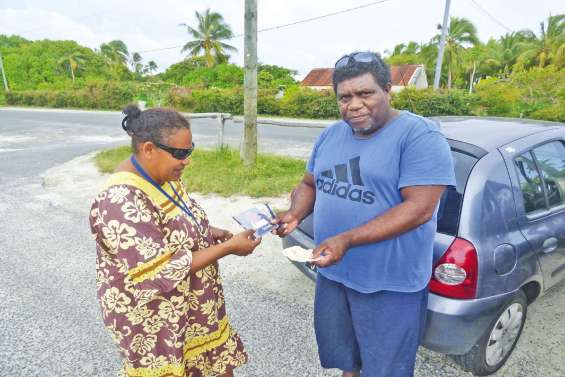 De jeunes musiciens sur l’album de Djunya