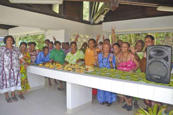 Fin d’année pour les femmes du marché