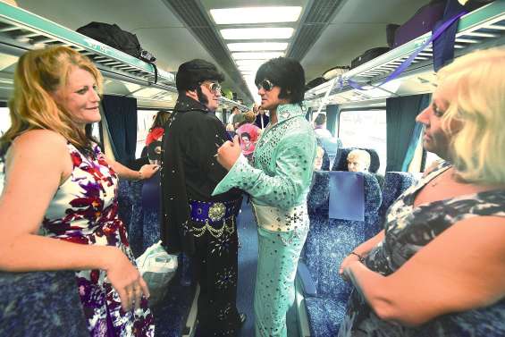L’Elvis Express  en gare de Sydney