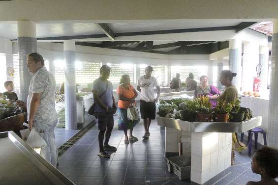 Bientôt trois marchés  par semaine à Voh