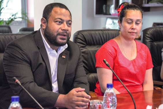 À Ouvéa, le salut des Kiribati ?