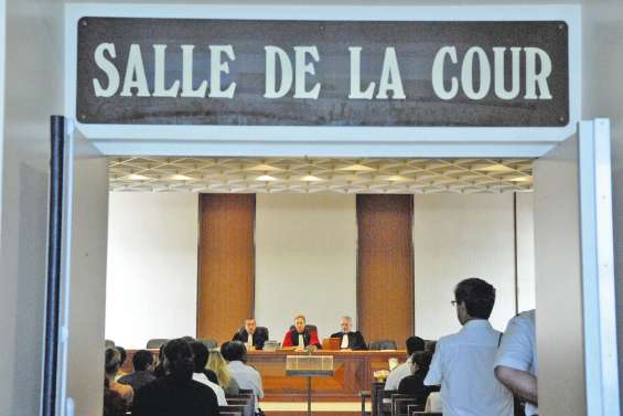 Lacrymogène et légitime défense devant la justice