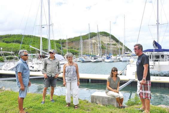 La marina a le vent en poupe