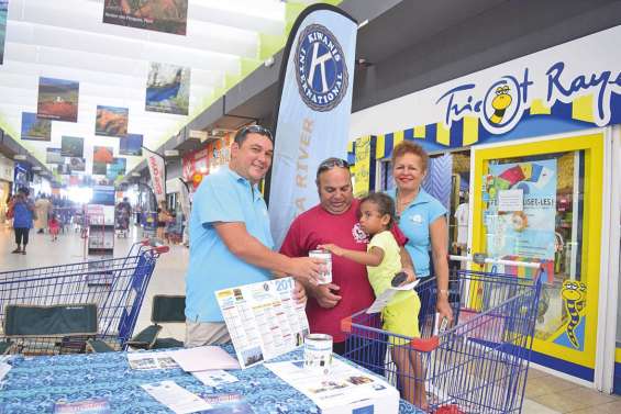 Le Kiwanis Dumbéa river collecte des dons pour une école de Port-Vila