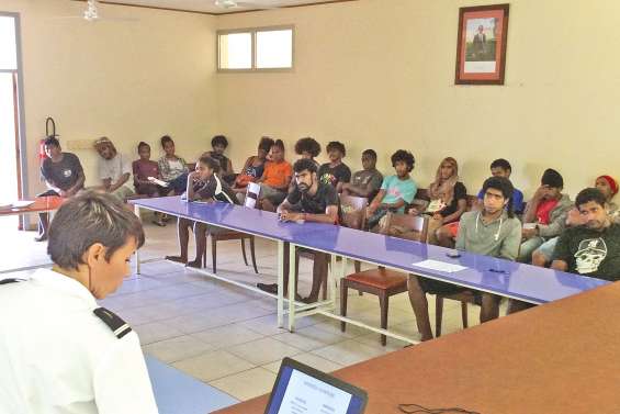 La Marine nationale recrute à Kunié