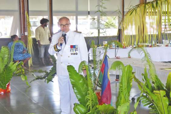 Le commissaire délégué fait ses au revoir