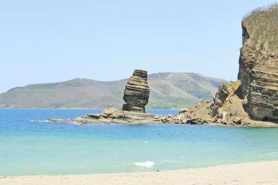 Baignade et pêche interdites  à la plage de la Roche Percée