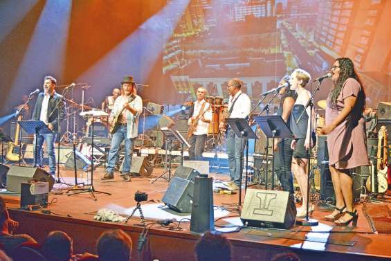 Les nuits du blues font salle comble au centre culturel de Boulari