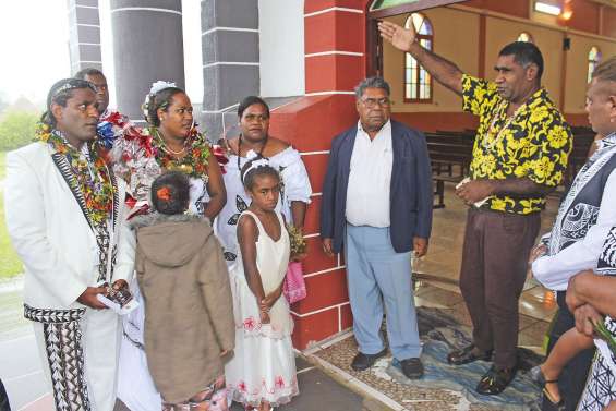 Mariage très pluvieux à Lifou,  mariage très heureux ?
