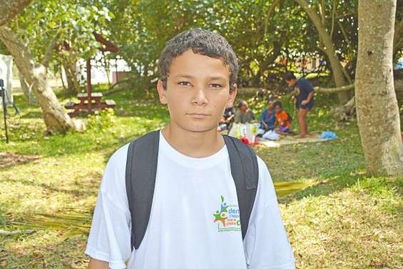 Quatre jeunes engagés  dans le développement durable