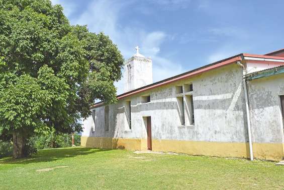 L’église paroissiale de Waala  attend son heure