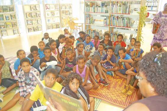 Le livre rassemble à la Mednord