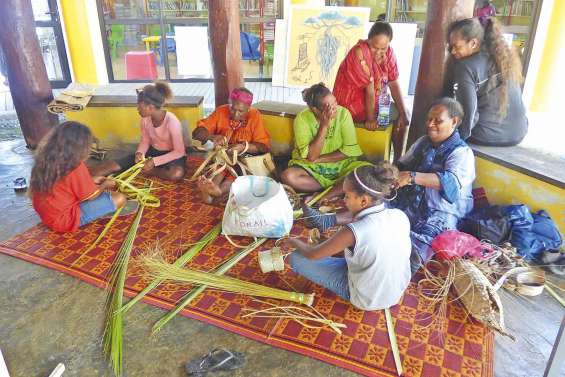 Journée de fête à la médiathèque Lohna