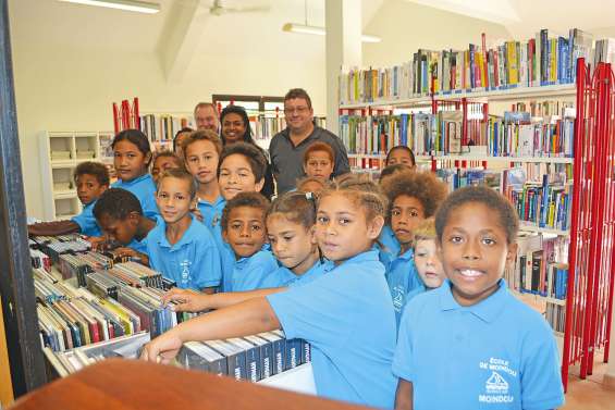 La bibliothèque municipale  François-Burck à livre ouvert