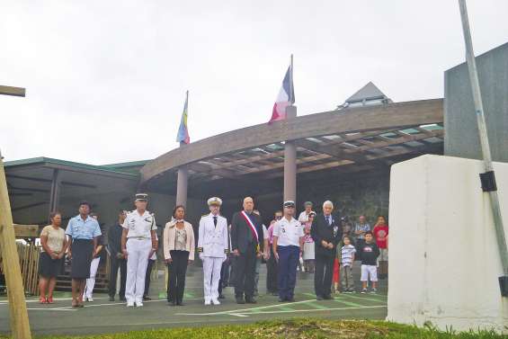 Un dépôt de gerbes à l’épreuve de la météo