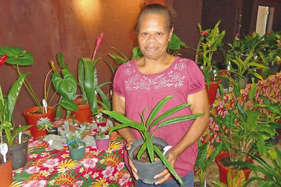 Carina cultive l’amour  des plantes aux Floralies