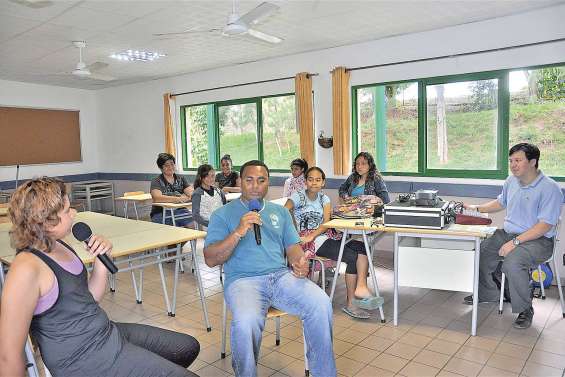 Les collégiens transmettent leurs bonnes ondes sur le net