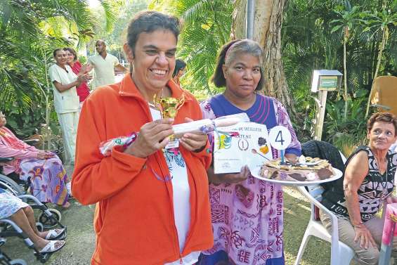 Les pâtissières de Chez Flore gagnent la coupe et le rouleau