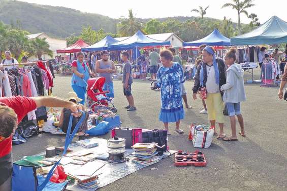 Un vide-greniers pour un voyage à Ouvéa