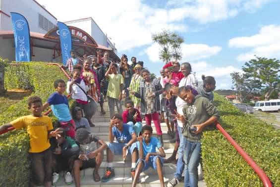 Le collège protestant de Do-Mwa au festival de La Foa