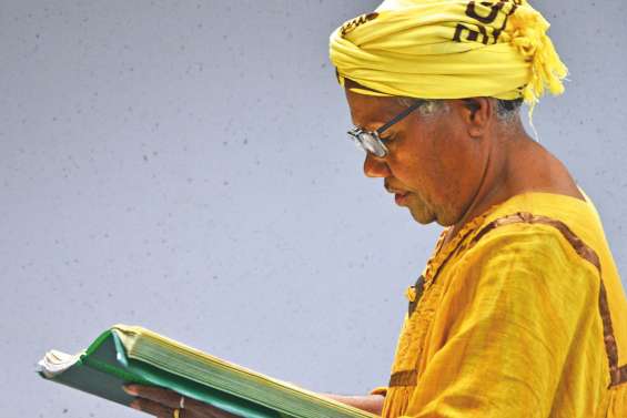 Pa Ozin, poétesse à ses heures