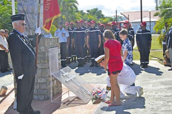 Les enfants de Boulouparis  ont participé au devoir de mémoire