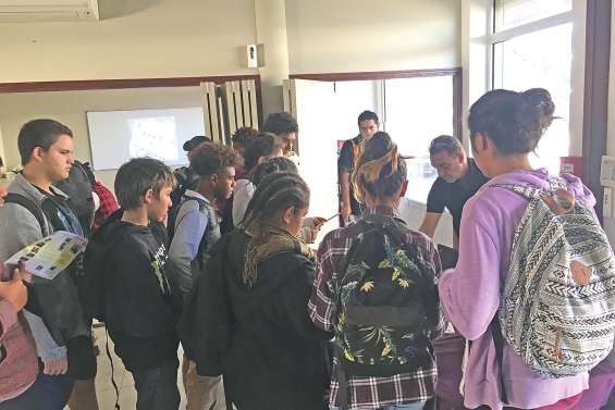 Orienter les jeunes vers  les professions commerciales