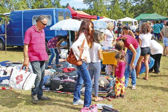 Un vide-greniers réussi à La Coulée