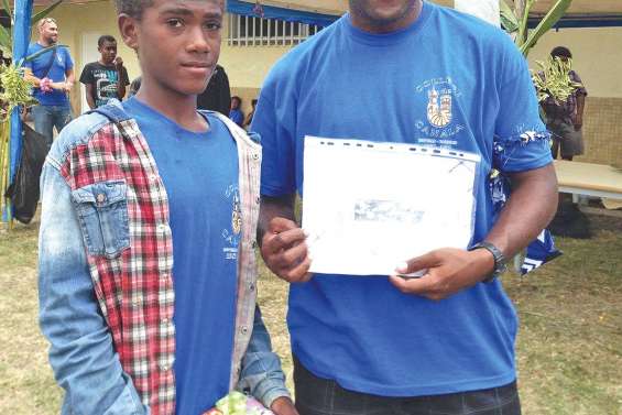 Un anniversaire qui s’affiche sur les tricots