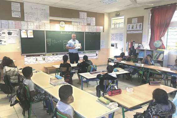 Les écoliers sur la route du permis piéton