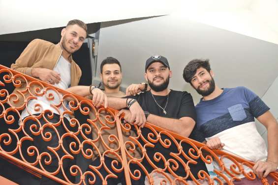 Berywam, quatre garçons  en bonne harmonie