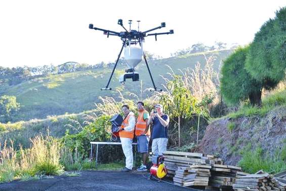 Un drone pour tuer les fourmis de feu
