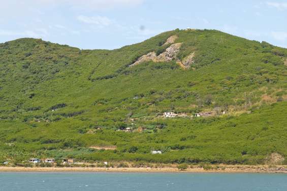 18 mois pour avoir agressé  l’infirmière de son père