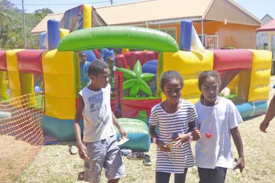 Quatre écoles unies pour faire la fête
