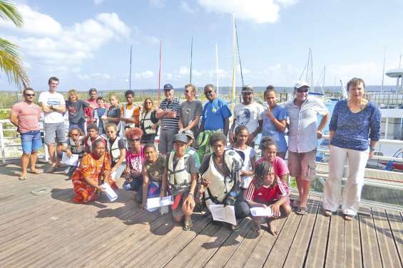 Les collégiens de Laura-Boula jouent les navigateurs
