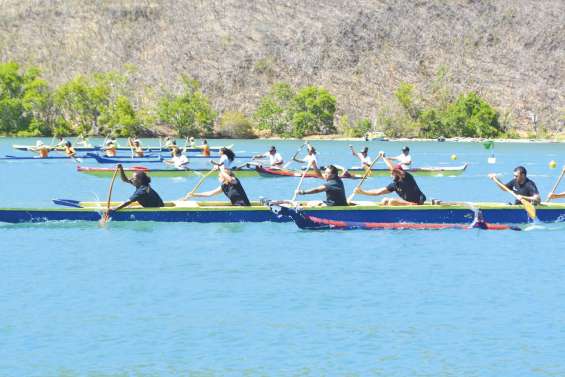 La 13e édition du Va’a interservices a porté chance à Aïto distribution