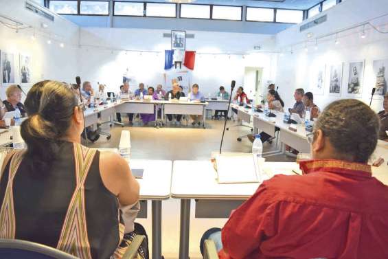 Un conseil et cinq délibérations