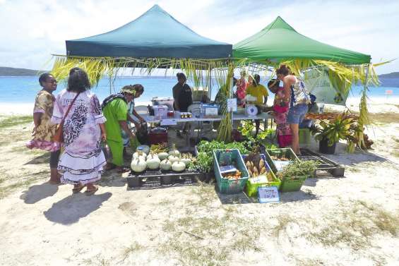 Dix ans de festin à Qanono
