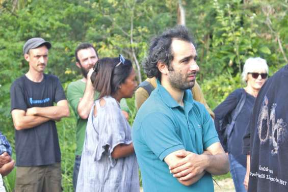 Le Taureau et l’igname  mêle intimité et politique