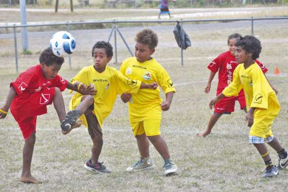 Les sportifs du Nord à la loyale  au stade municipal