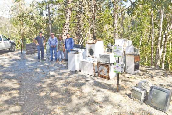 Moméa débarrassée  de ses déchets polluants