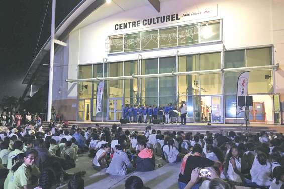 Les chorales des écoles font  leur show à Boulari