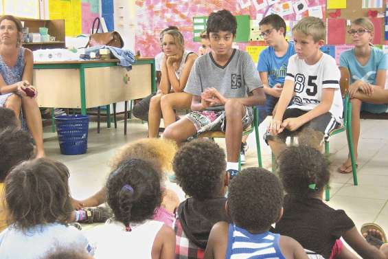 Les collégiens viennent raconter à l’école