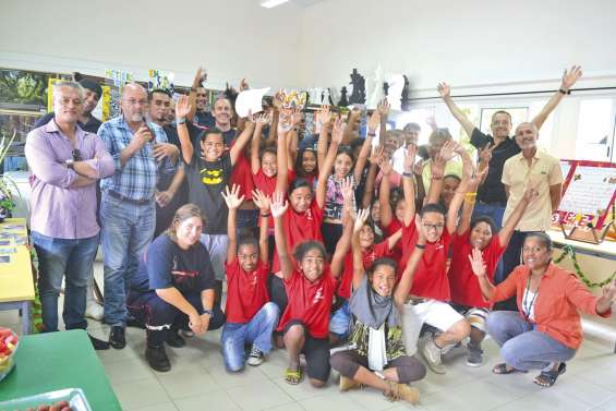 Les écoliers sous le feu des projecteurs