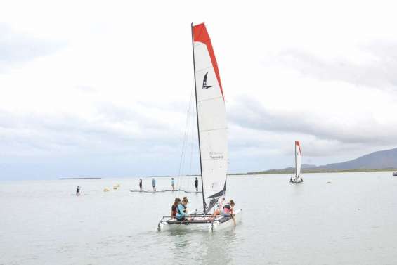 Une journée toutes voiles ouvertes aux Toiles du lagon