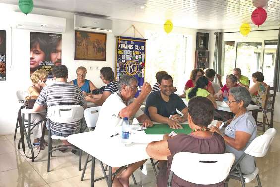 De la belote pour le Téléthon