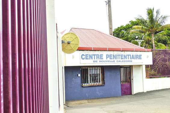 Avec sa sœur, il dévalise une cave à vin